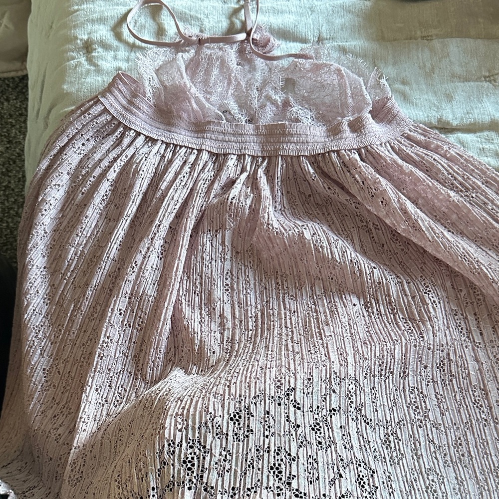 Victoria's Secret Light Pink Lavender Lace Babydoll M NWOT
